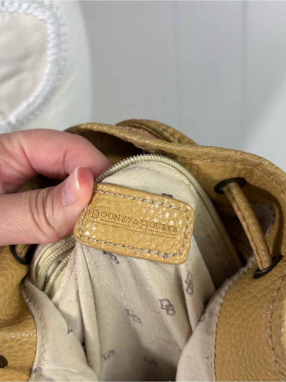 Vintage 90s Dooney & Bourke Brown Canvas Monogram Logo Bucket Hobo Bag *READ* - Picture 12 of 13
